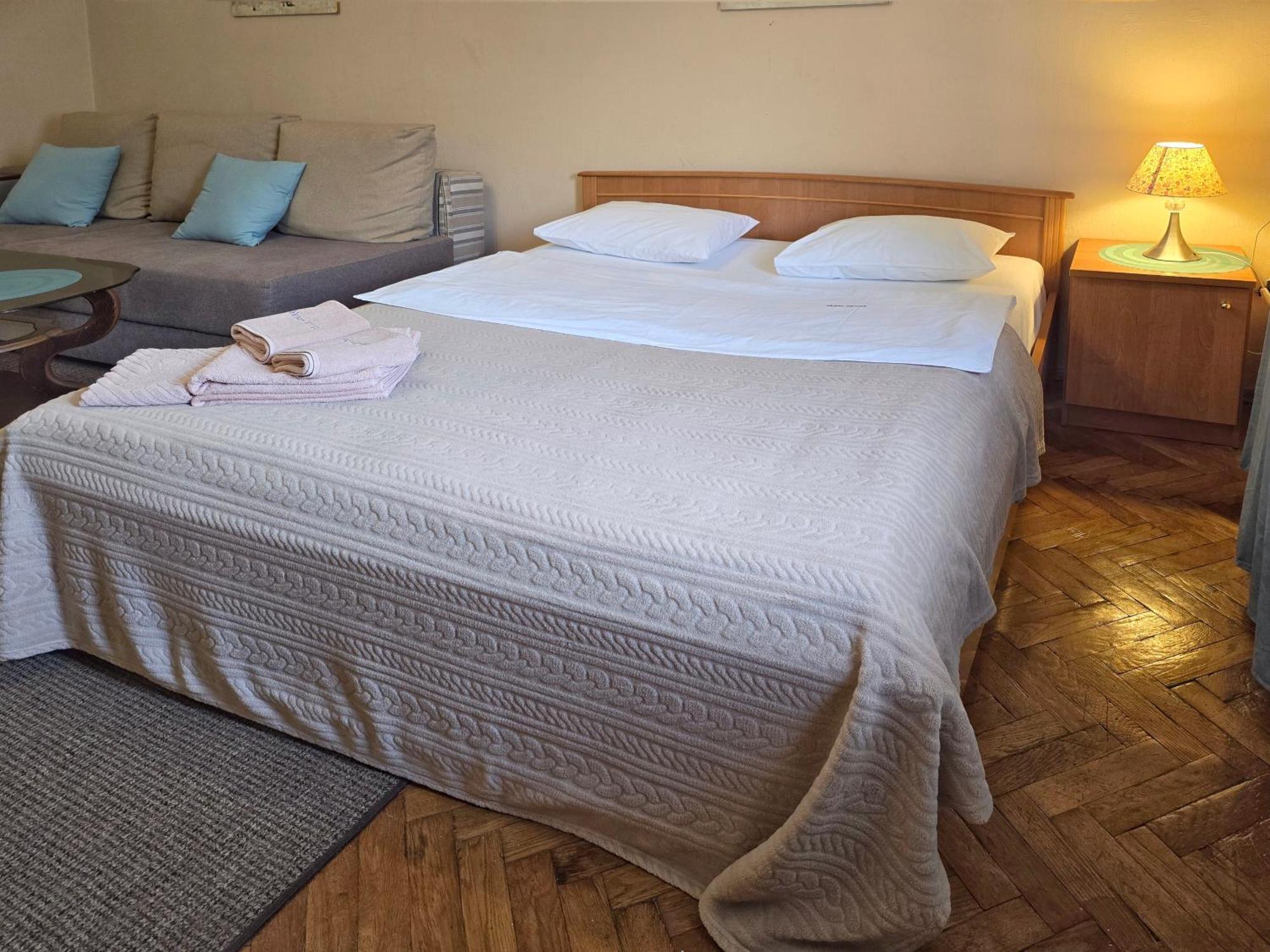 קייב Home Hotel Apartments On Lva Tolstogo מראה חיצוני תמונה